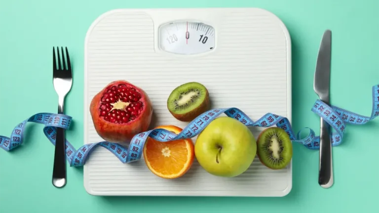 weight-management-and-nutrition-fruits-in-a-weighing-scale-1024x576